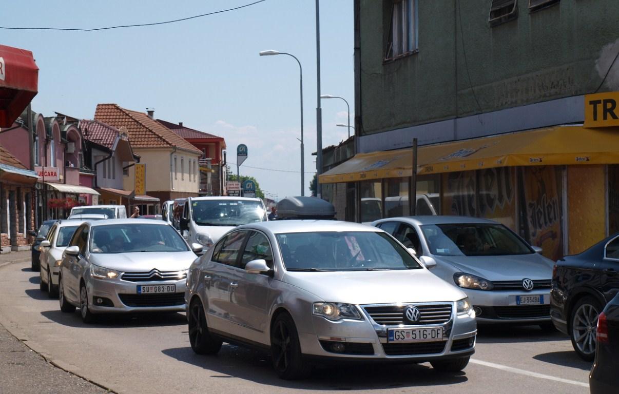 Gužve prema graničnom prijelazu - Avaz