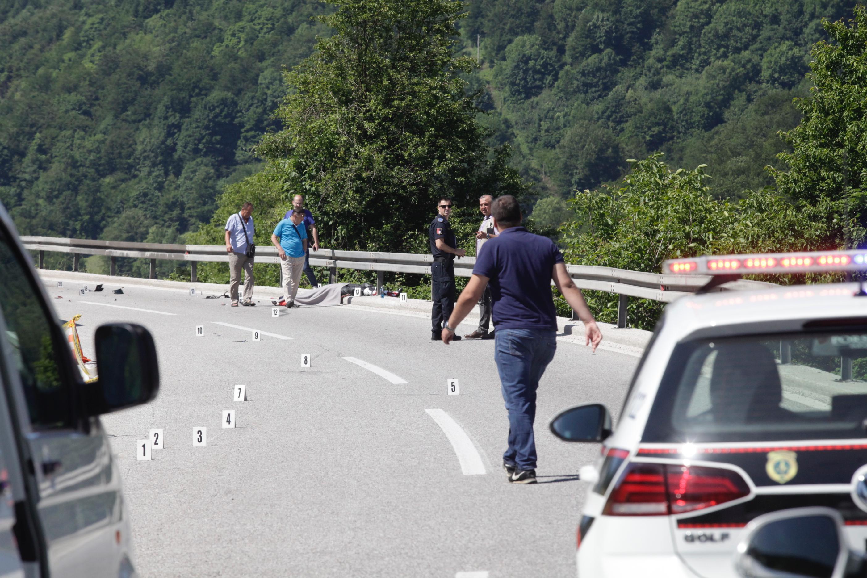 Teška saobraćajna nesreća u Tarčinu: Poginuo motociklista