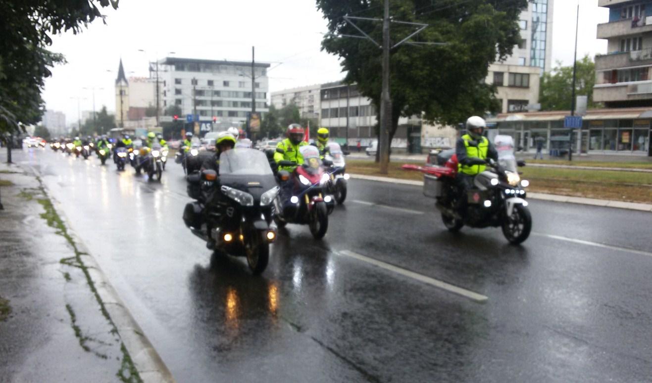 Motociklisti na putu za Potočare - Avaz