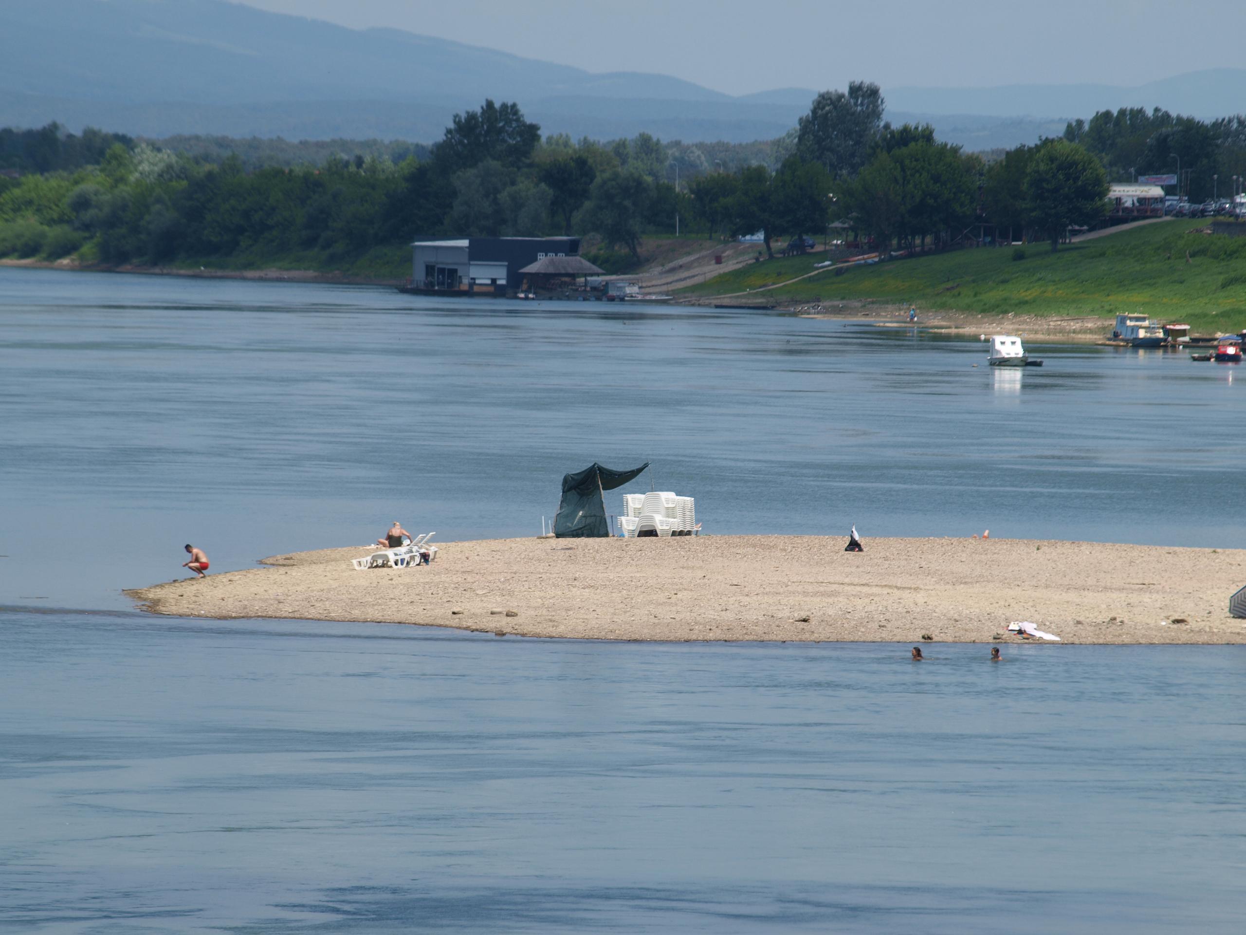 Bosanska Gradiška: Rijeka Sava spas pri temperaturi od 35 stepeni