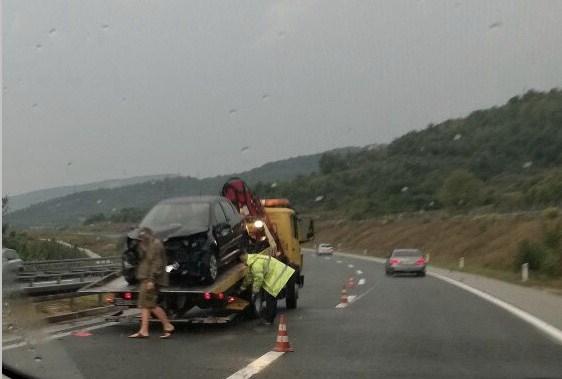 S lica mjesta: Veća materijalna šteta na vozilu - Avaz