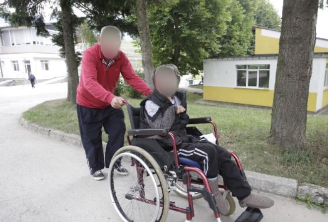 Najteže osobama s invaliditetom - Avaz