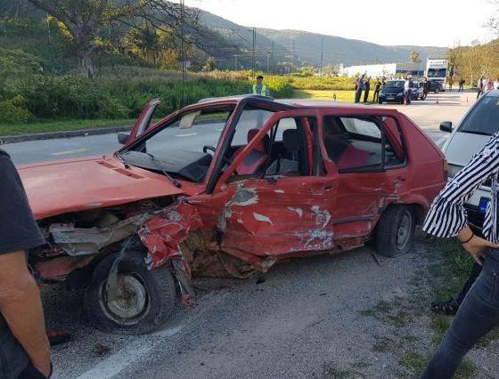 Dvije osobe povrijeđene u teškoj nesreći u Halkićima