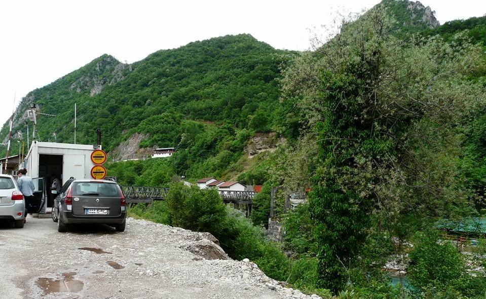 Granični prelaz "Hum" - Avaz