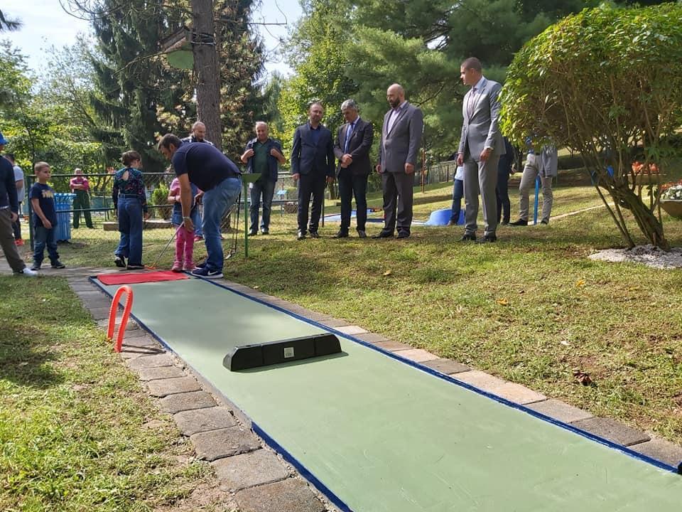 Otvorenje mini golf terena u Pionirskoj dolini - Avaz