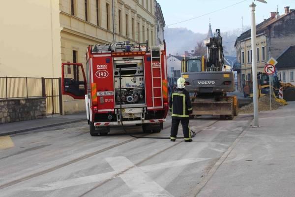 Uhvaćen serijski piroman: Zapalio ceradu, brvnaru i firmu