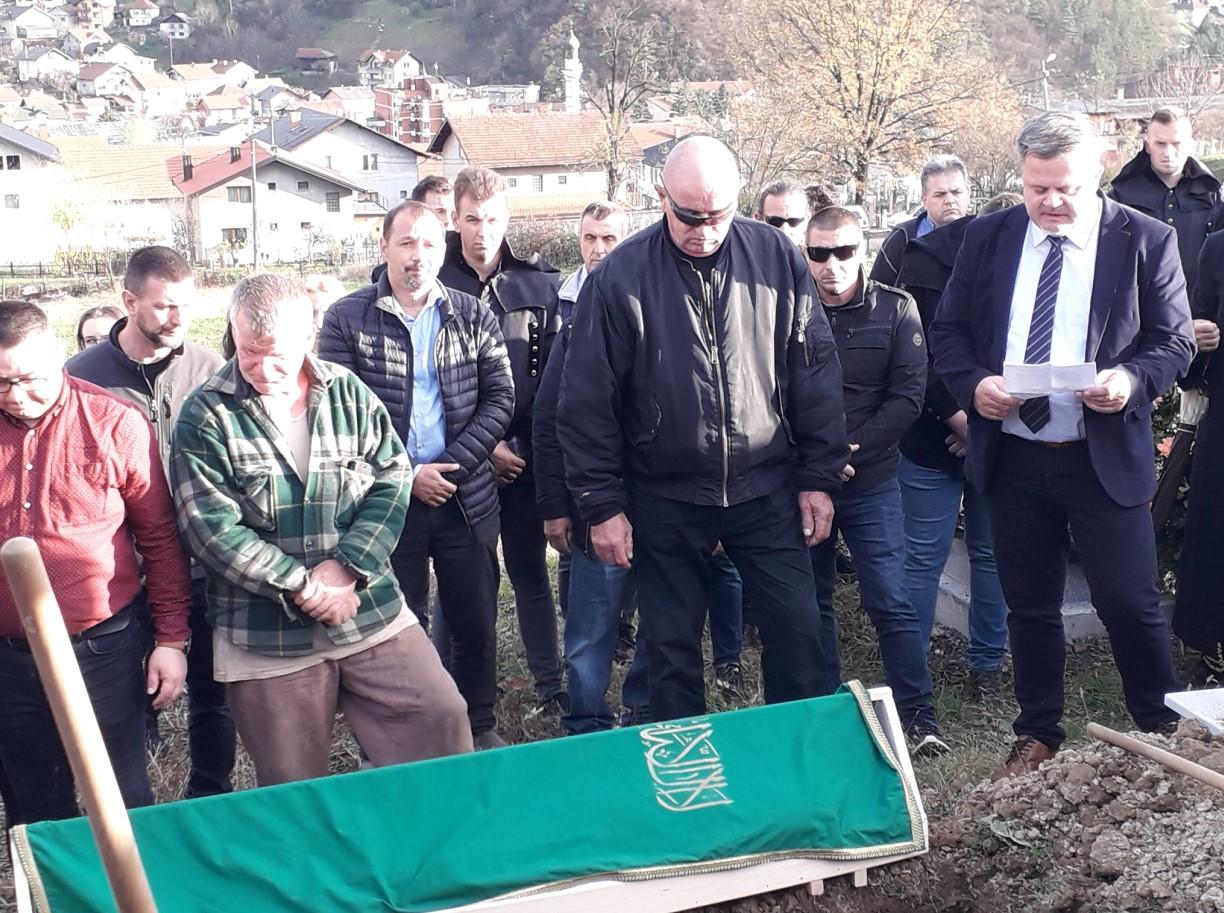 Od Rijada se oprostio gradonačelnik Lukavca dr. Edin Delić - Avaz