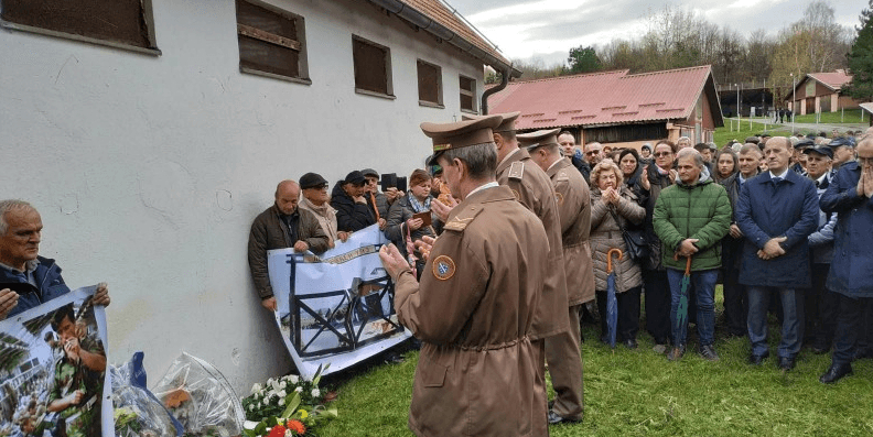 S obilježavanja raspuštanja logora - Avaz