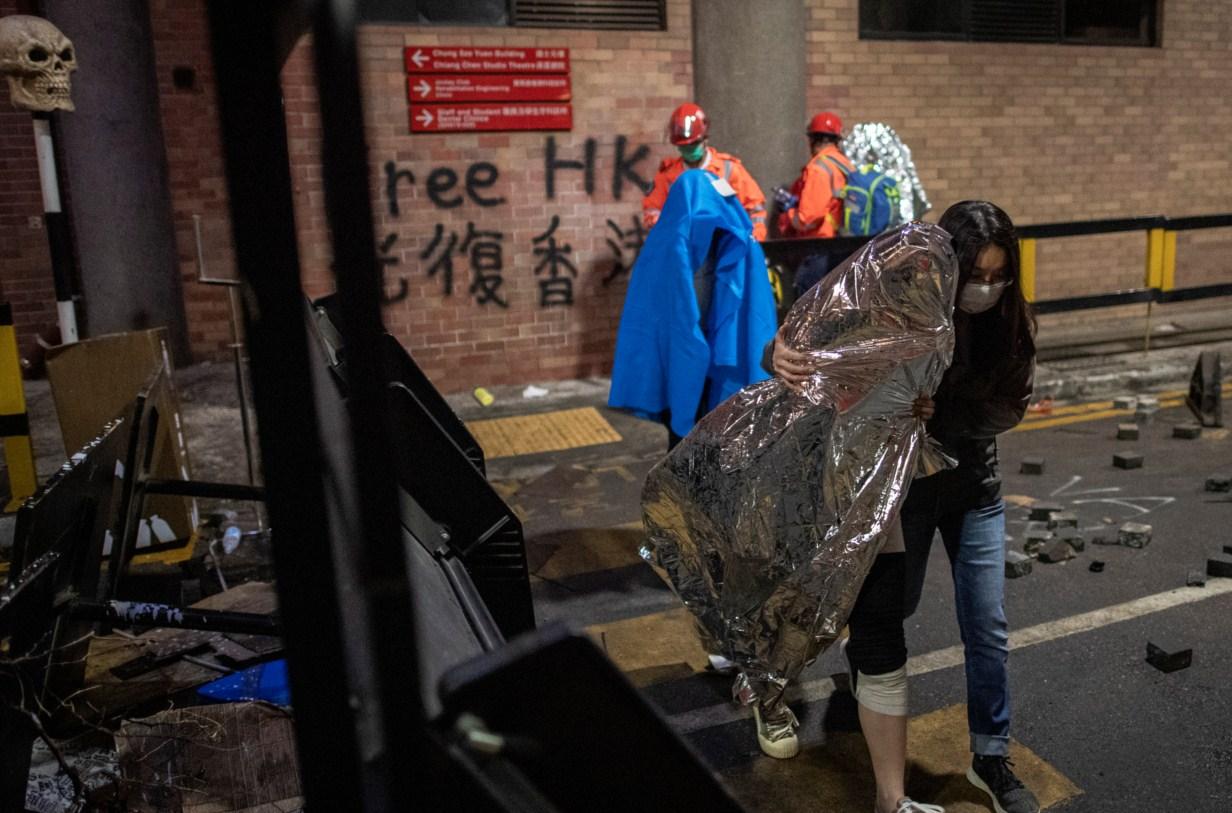 Hong Kong: Pogledajte šta su novinari zatekli iza demonstranata na Univerzitetu