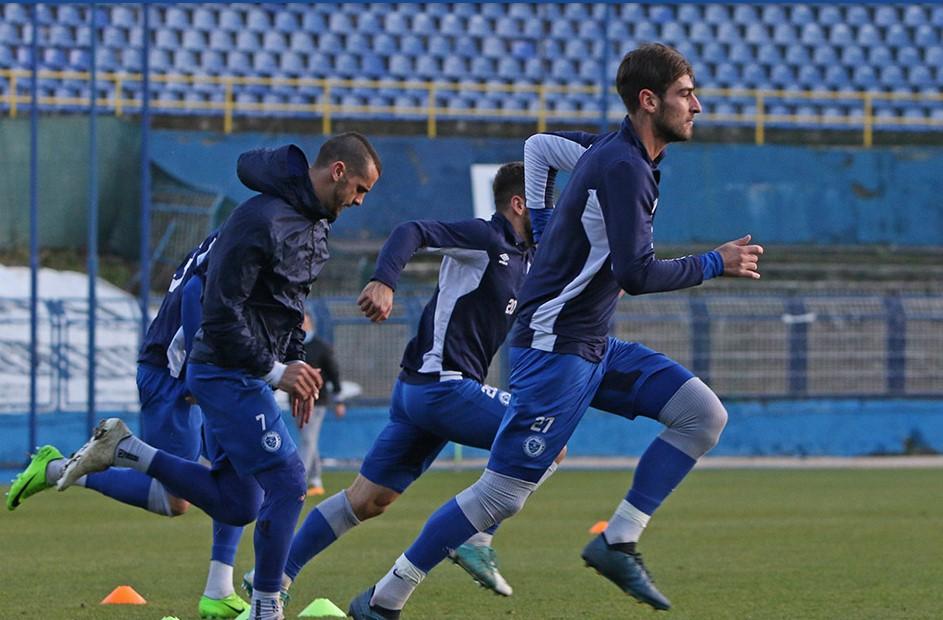 Fudbaleri Želje obavili posljednji trening uoči vječitog derbija pa otišli u karantin