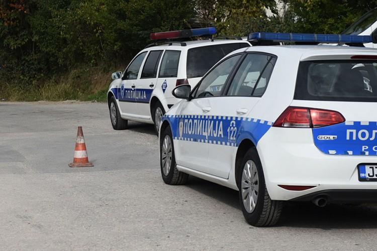 Motociklista povrijeđen u sudaru s automobilom