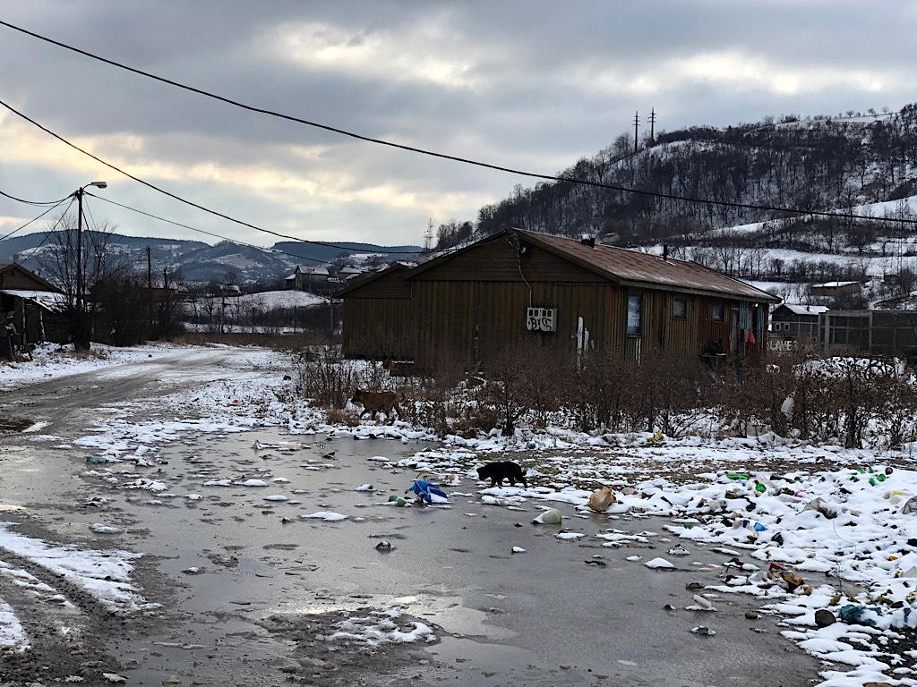 Romi u izbjegličkom naselju Banlozi kod Zenice - Avaz