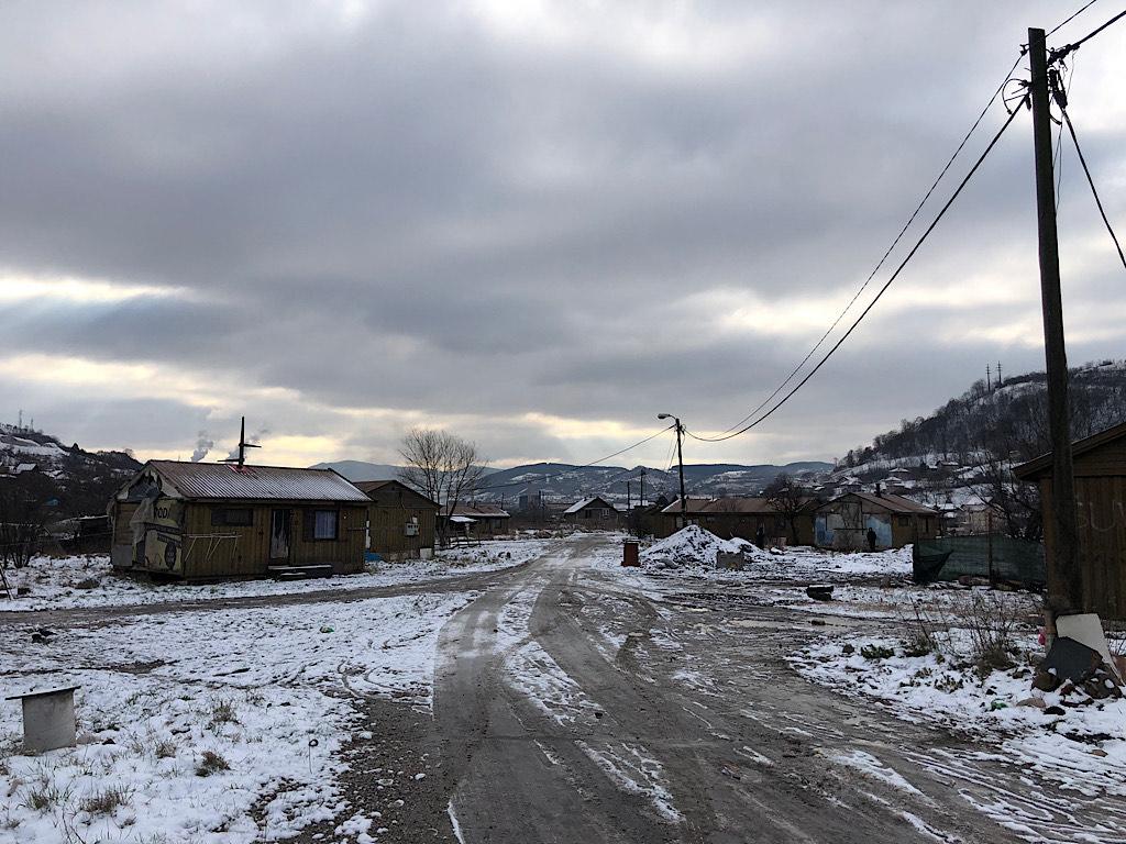 Romi u izbjegličkom naselju Banlozi kod Zenice - Avaz