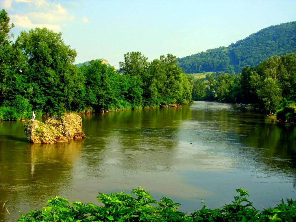 Pola miliona KM za čišćenje obala rijeke bosne