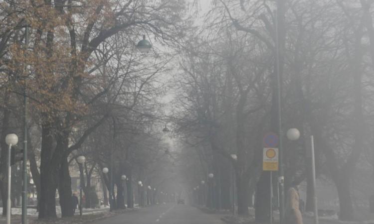 Zrak u glavnom gradu BiH i dalje vrlo nezdrav: Opasnost za cijelu populaciju