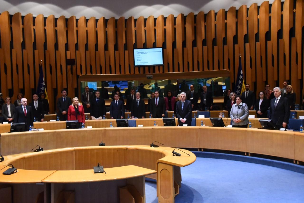 Na početku sjednice intonirana himna Bosne i Hercegovine - Avaz