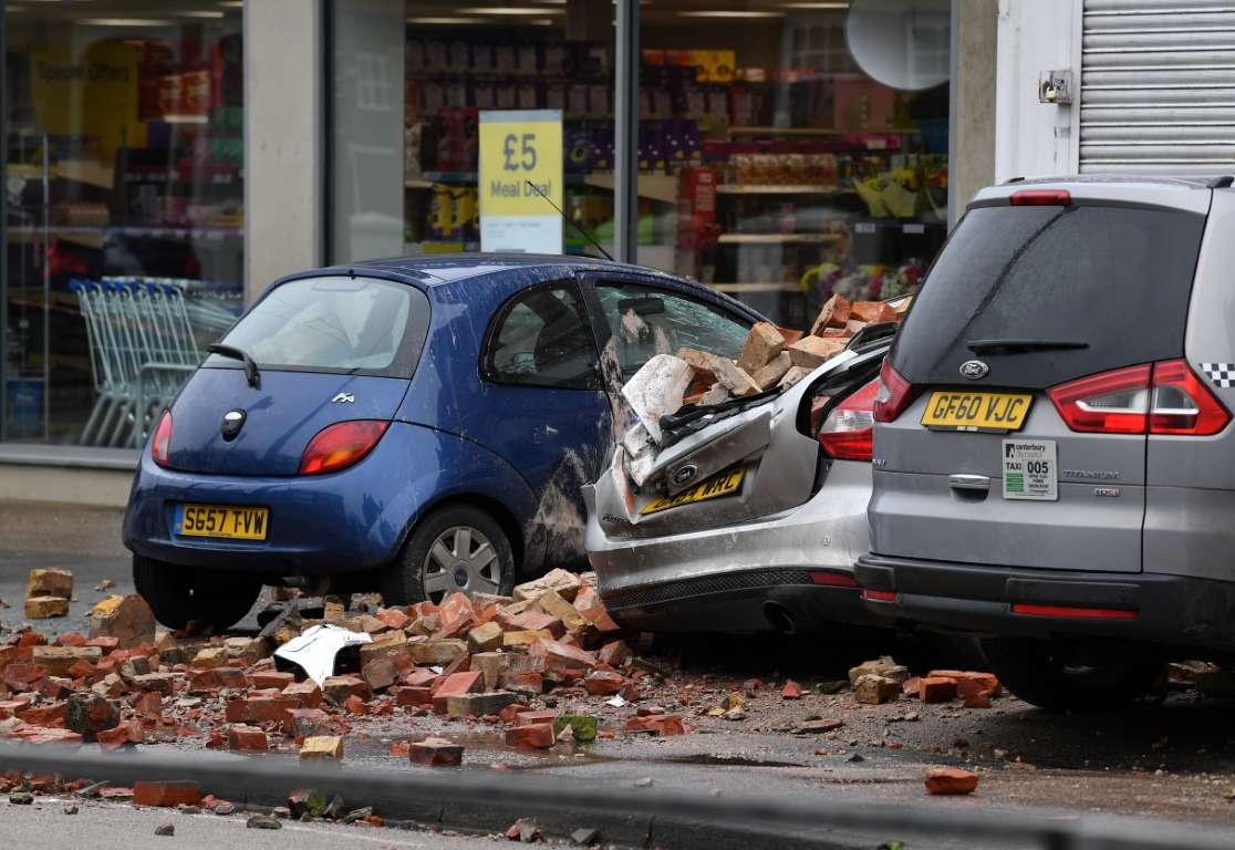 Oluja Denis poharala Veliku Britaniju - Avaz