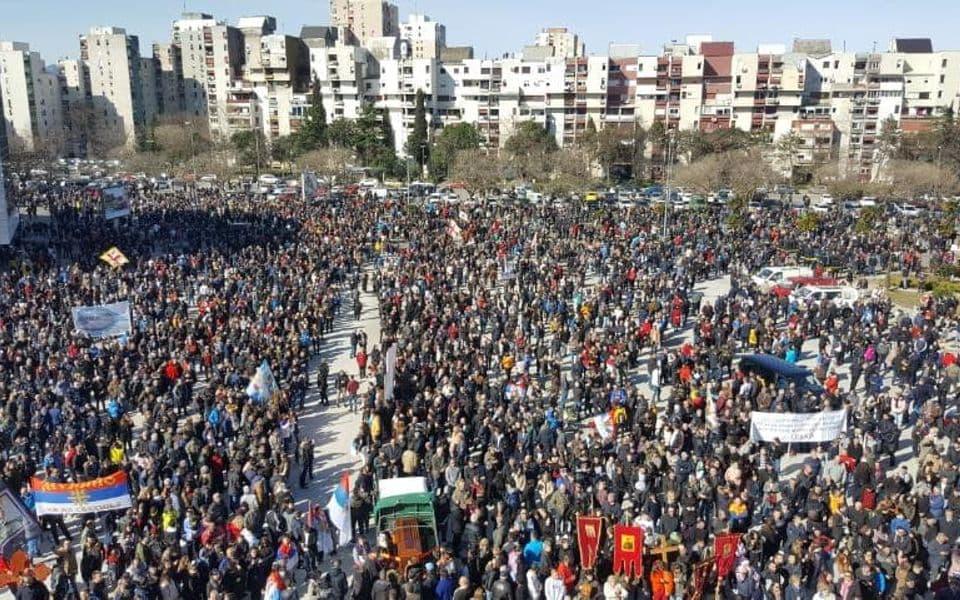 Litija u Podgorici: Amfilohije opet pozvao na povlačenje Zakona