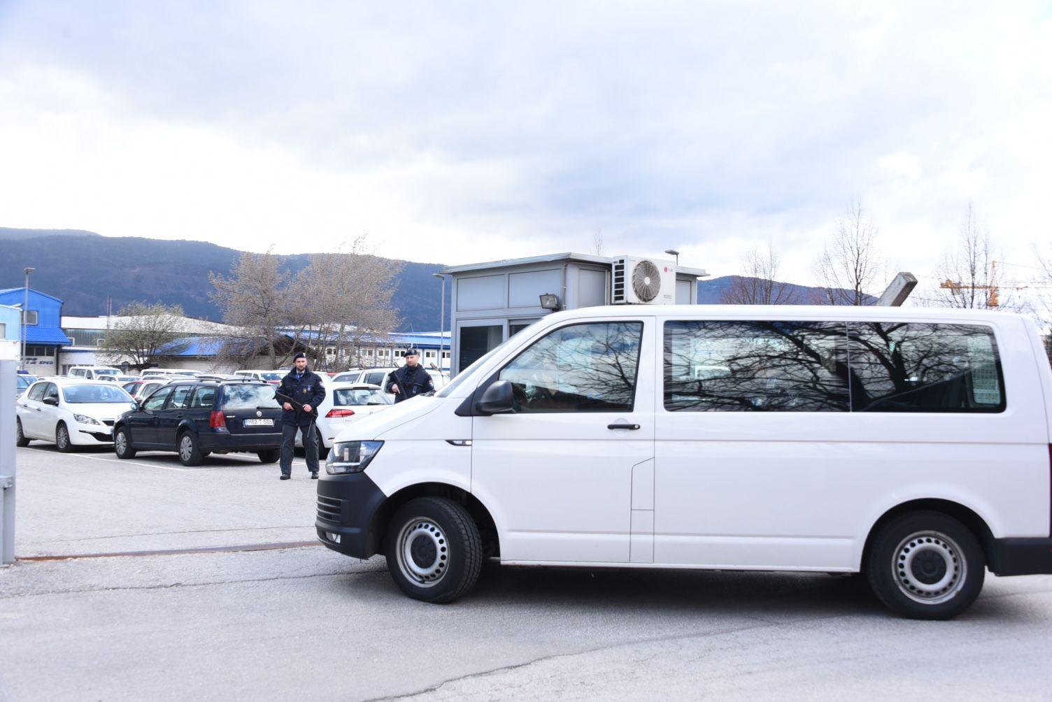 Granična policija: Prevezeni u prostorije agencije - Avaz