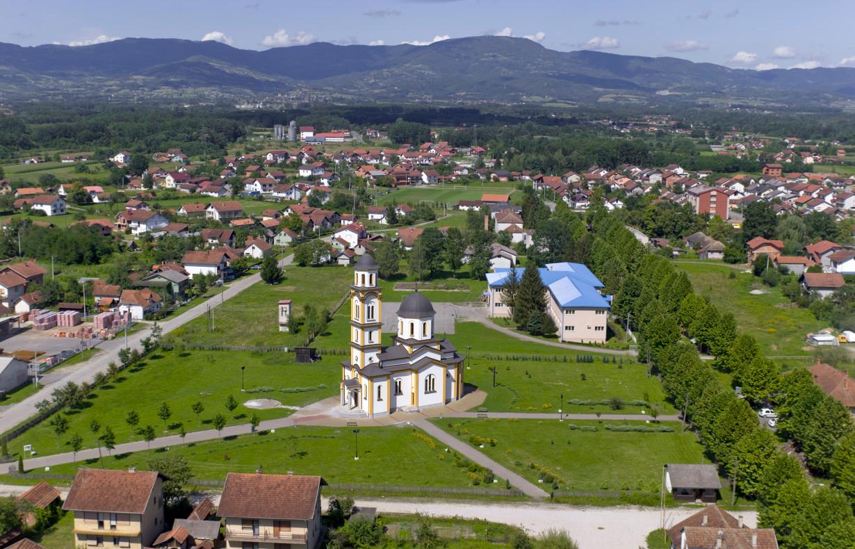 Četiri osobe oštetile osiguravajuće kuće fingiranjem nesreća