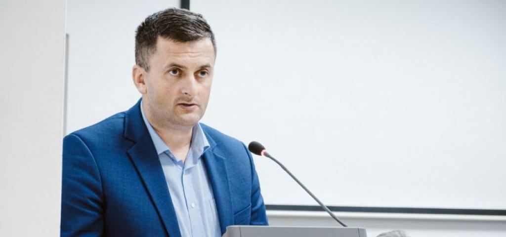 Matić: Proširiti bolničke kapacitete - Avaz