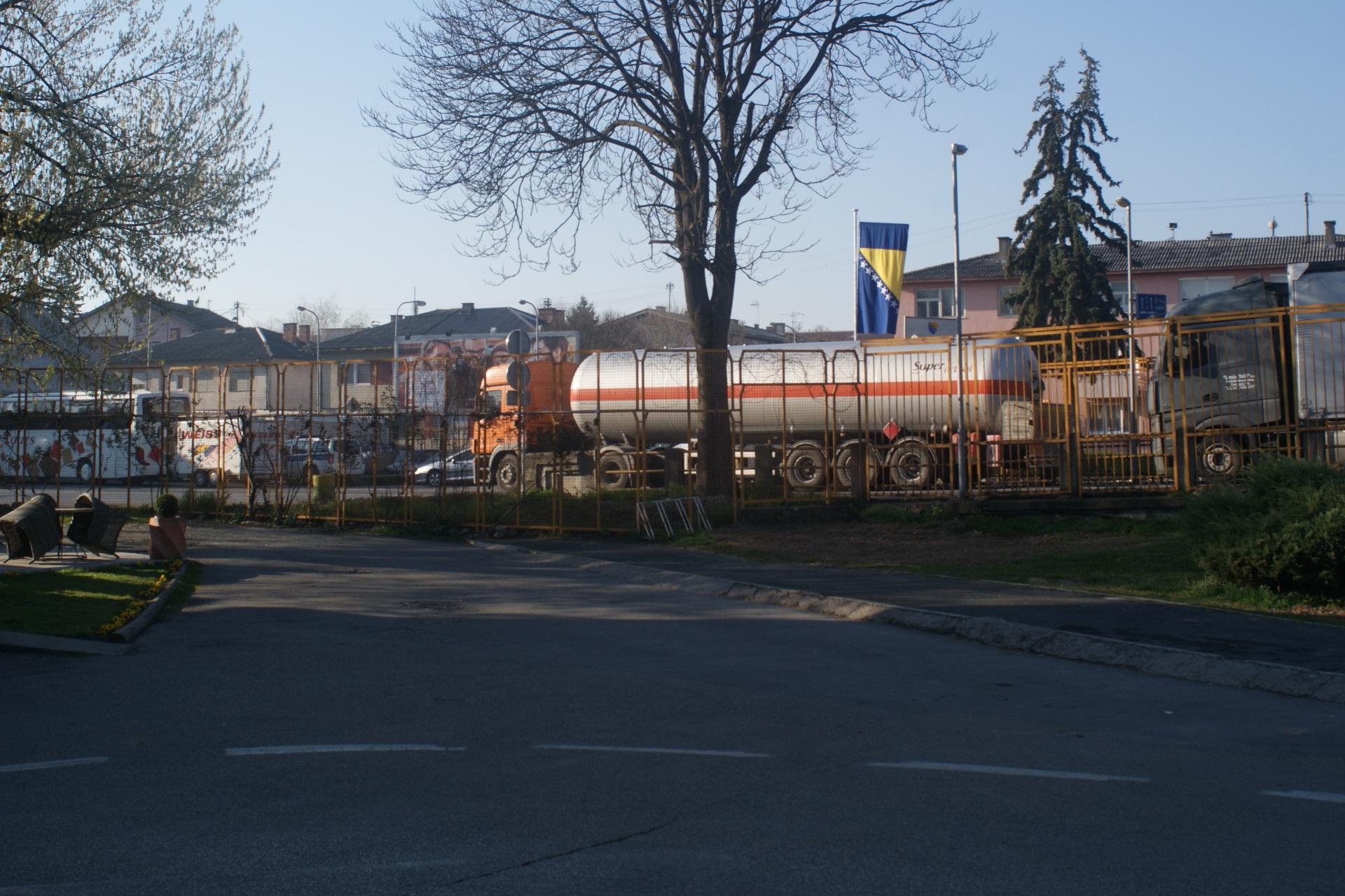 Vozači teretnih kamiona danima dolaze do BiH