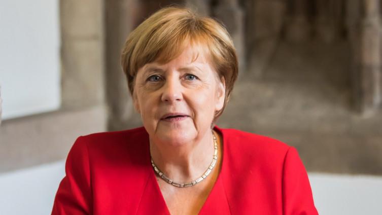 Angela Merkel - Avaz