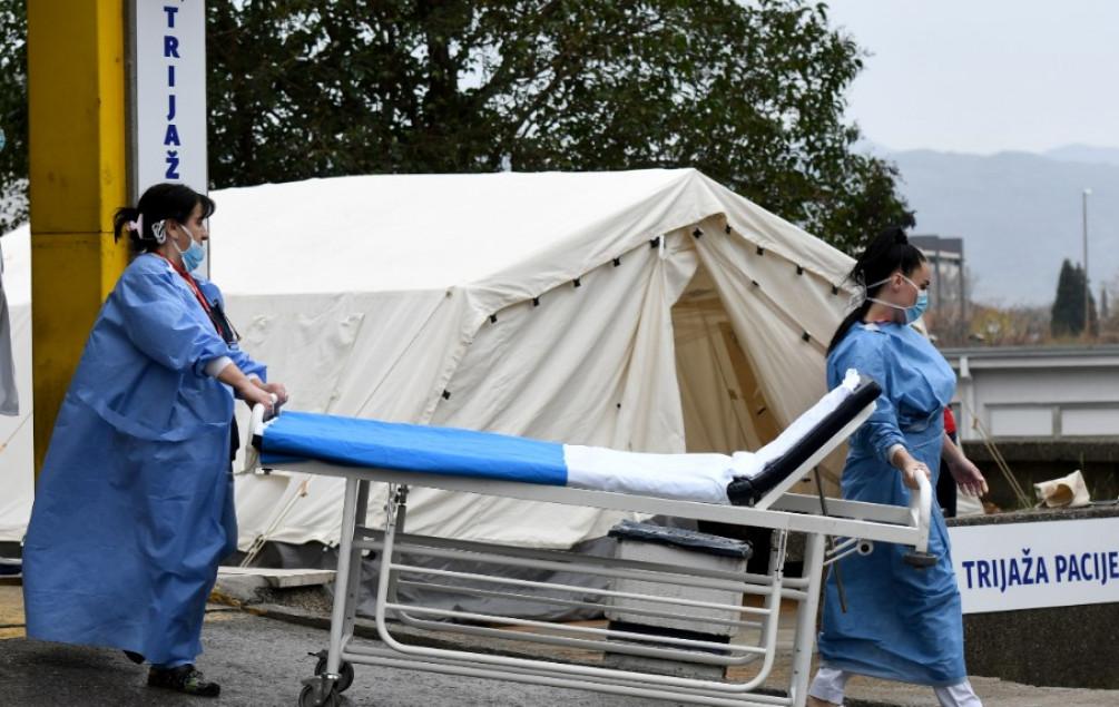 U Crnoj Gori se 40 ljudi zarazilo na sahrani u UIcinju