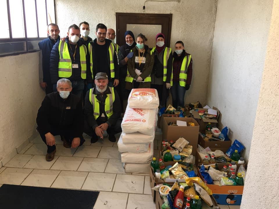 Učesnici humanitarne akcije - Avaz