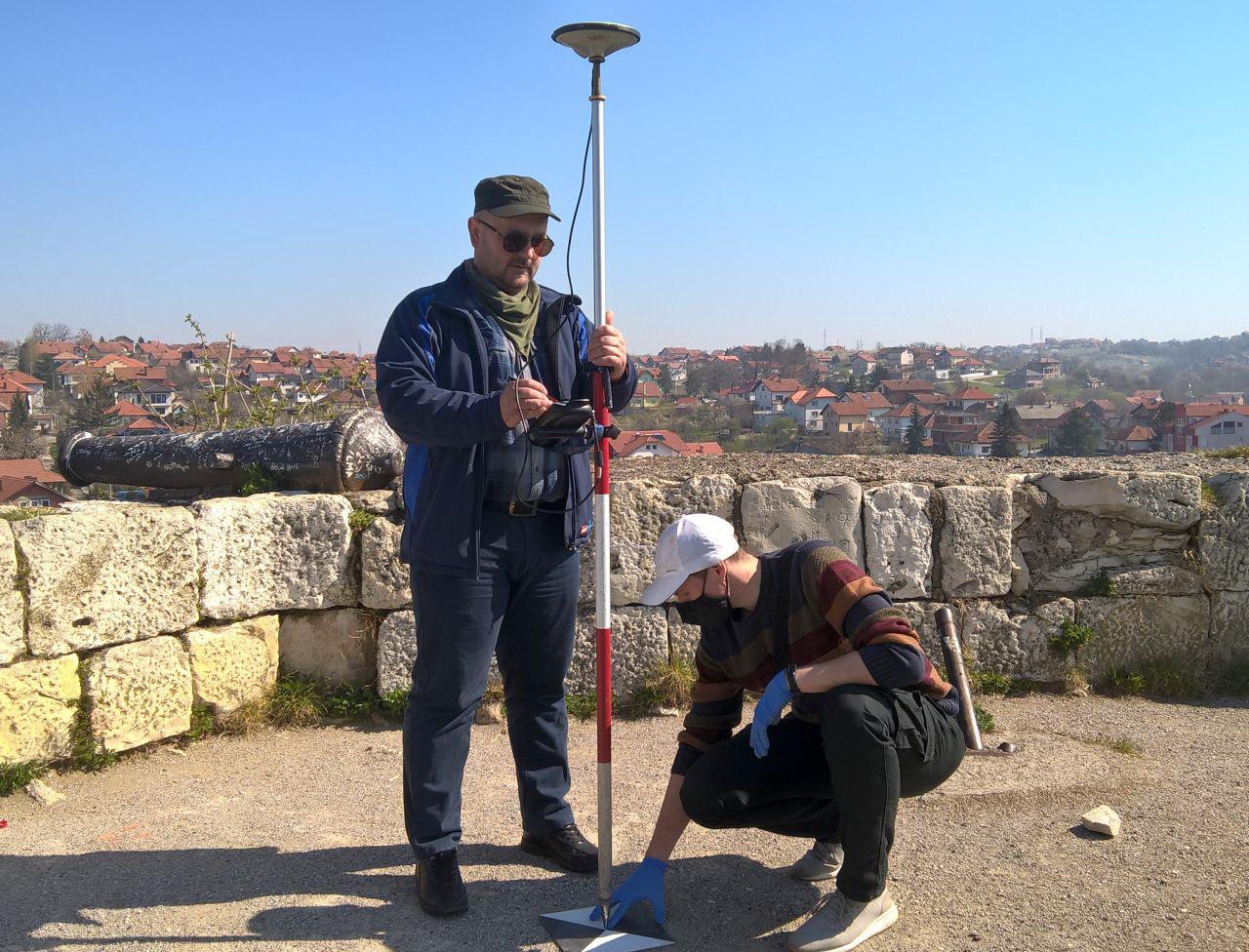 Dronom snimljeni bedemi