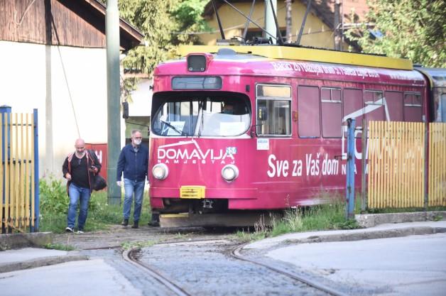 Tramvaju će čekati još na prve putnike - Avaz