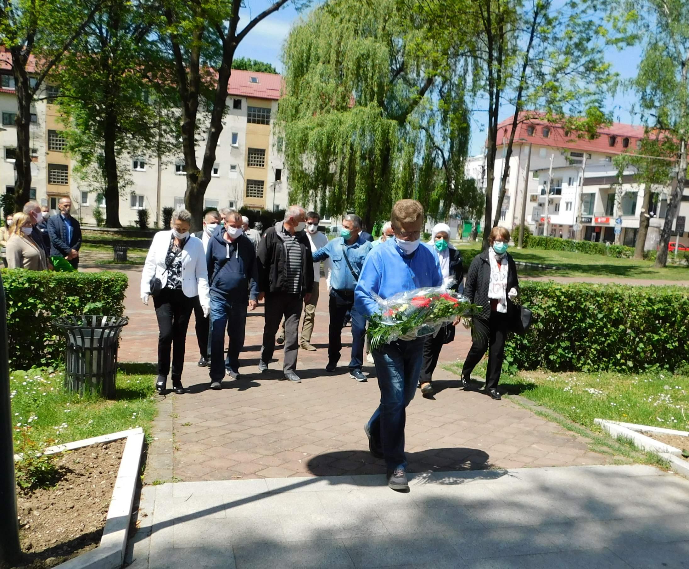 Okupljanje na Trgu branilaca Vogošće - Avaz