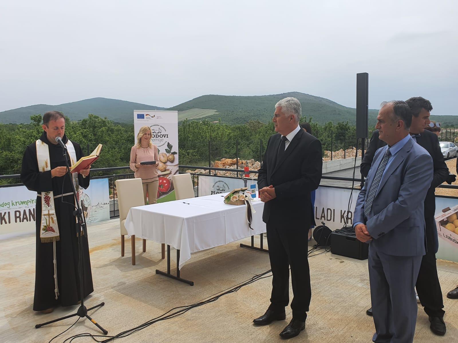 Centar bi trebao donijeti velike i važne novine u radu i poslovanju - Avaz