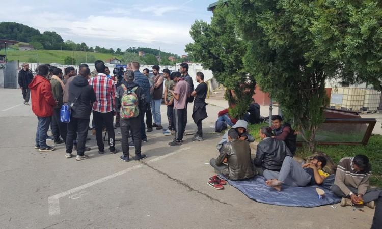 Migranti podmetnuli požar nezadovoljni zbog premještanja u Miral