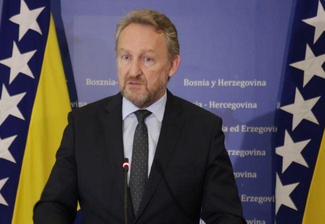 Izetbegović: Ne može Vijeće ministara naređivati FBiH kako raspodijeliti sredstva