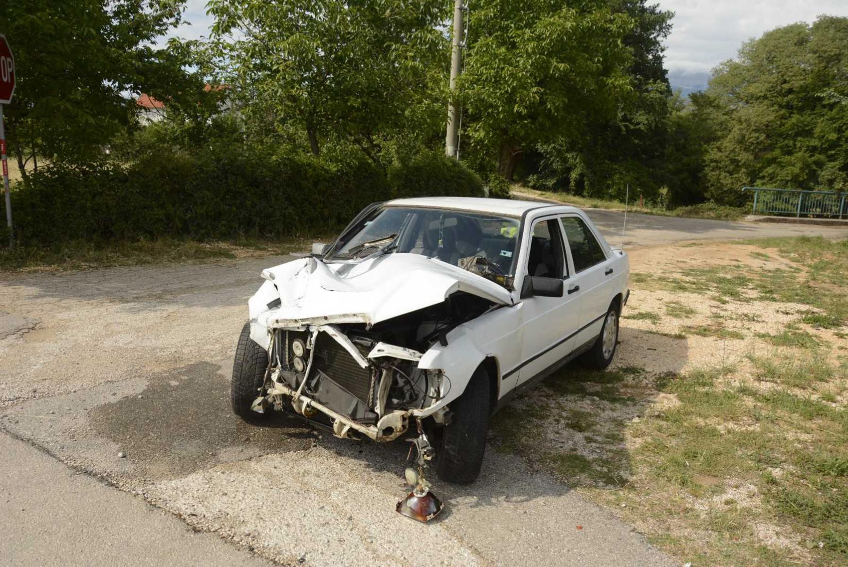 Sa mjesta nesreće - Avaz