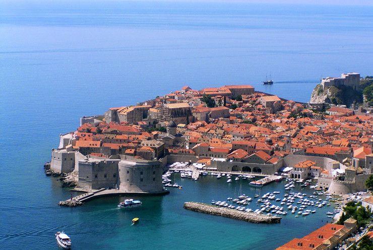 Polupansion u jednom od hotela u  Dubrovniku do 5. jula  79 KM - Avaz