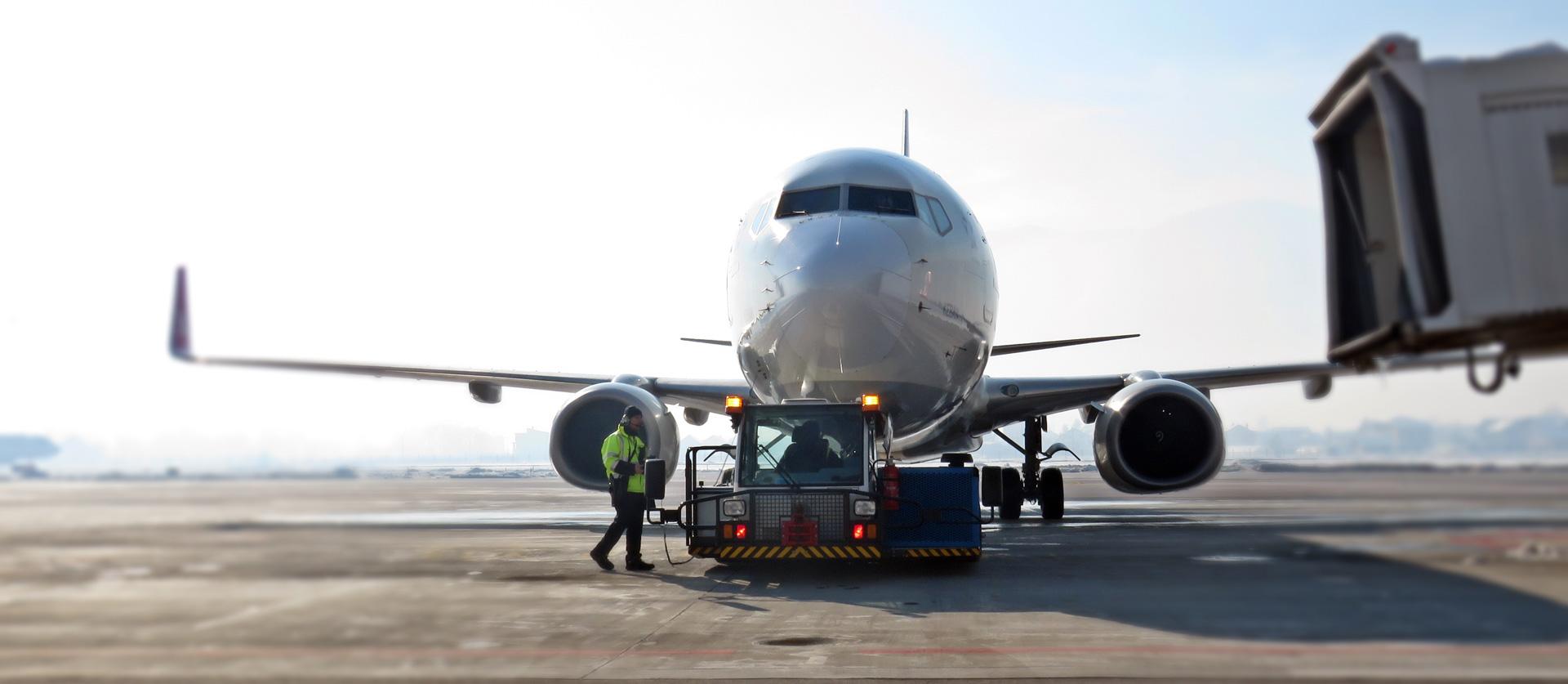 U aprilu 99 posto manje putnika na aerodromima u odnosu na prošlu godinu