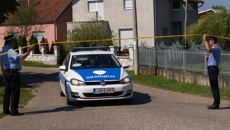 Neraščišćeni odnosi: Bacio bombu pod Mercedes