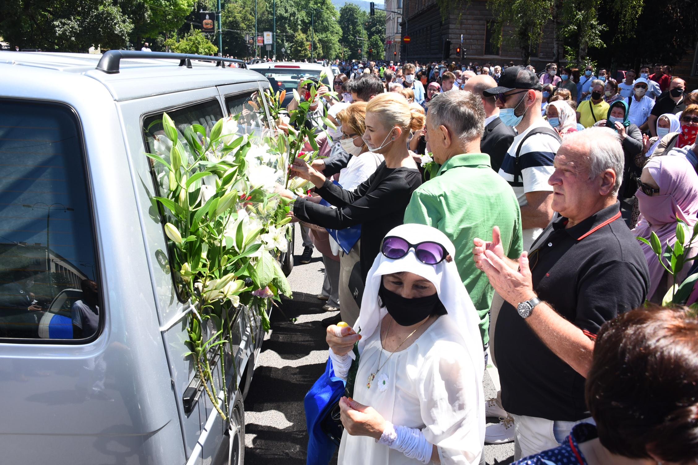 Tužna kolona ispraćena ispred Predsjedništva BiH