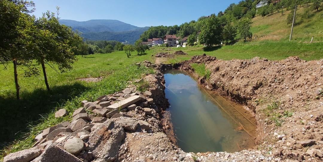 Goražde: Česti kvarovi na vodovodu izazvali klizišta