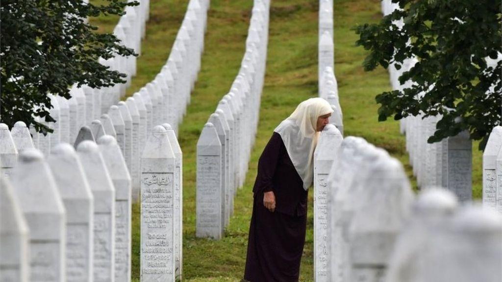 Više od 10.000 ljudi potpisalo peticiju za donošenje zakona o zabrani negiranja genocida