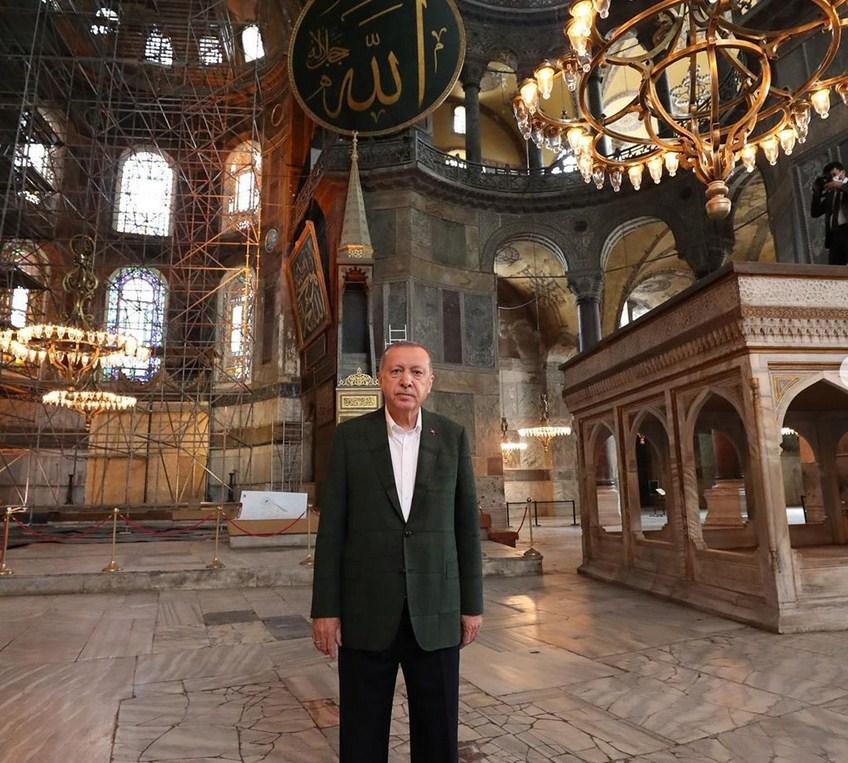 Erdoan posjetio Aja Sofiju, fotografije podijelio na Instagramu