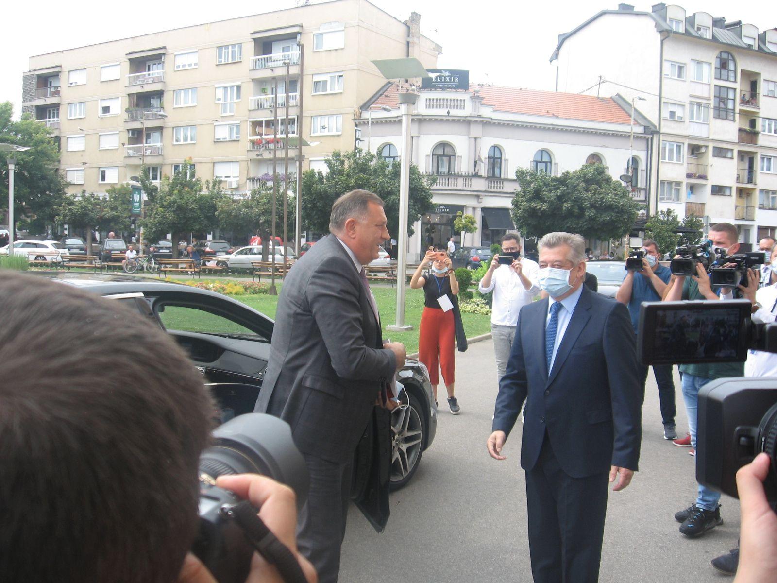 Dodik: Situacija je ozbiljna, nećemo uvoditi neke nove mjere ukoliko to zaista ne bude potrebno