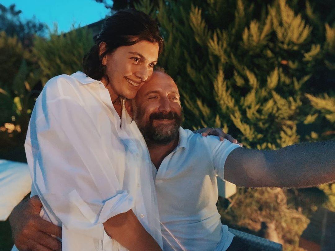 Berguzar Korel i Halit Ergenč - Avaz