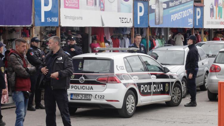 Policajci tragaju za počiniocem - Avaz