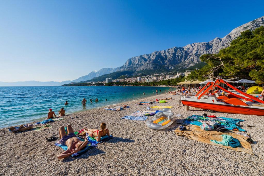 Godišnji odmori definitivno su  doprinijeli rastu broja zaraženih - Avaz