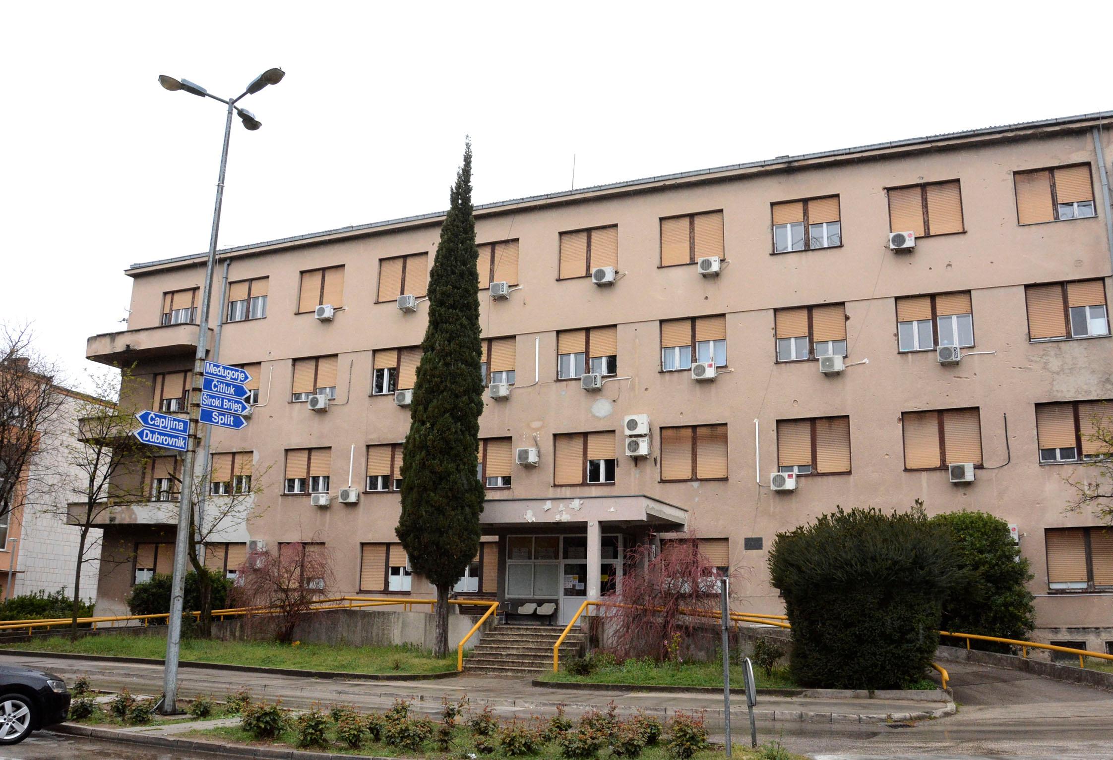 U mostarskoj bolnici preminuo Posušak, 43 nova slučaja u HNK