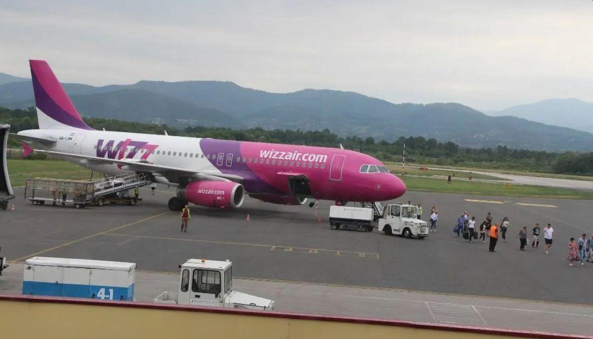 "Wizz Air" s tuzlanskog aerodroma ukida još četiri linije