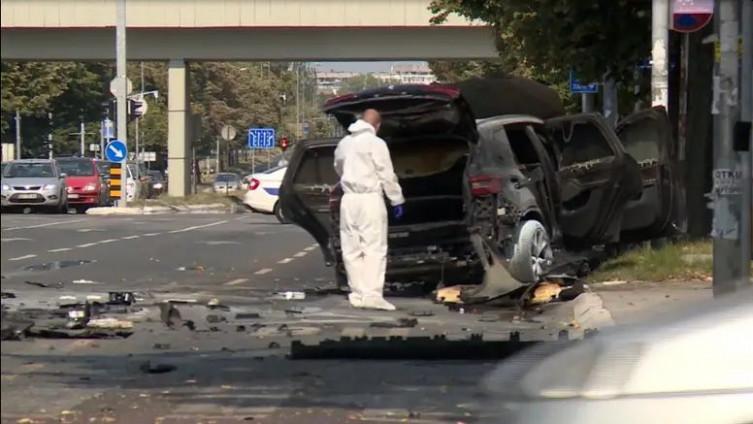 Muškarac obučen kao profesionalni biciklista postavio bombu ispod terenca Strahinje?